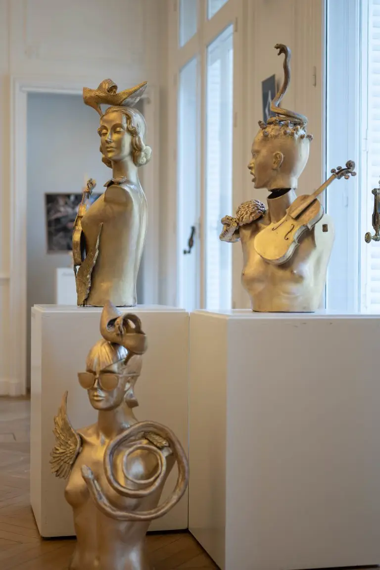 Bronze sculptures by artist Nancy Faas at the Pop Up exhibition in Atelier Néerlandais, Paris