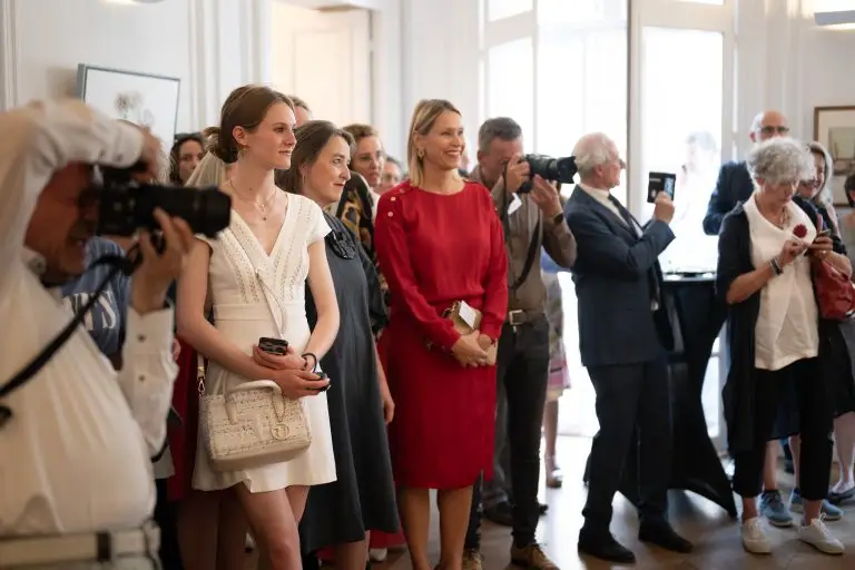 Audience during the opening speech of the Pop Up exhibition at Atelier Néerlandais in Paris, with Saskia ter Welle and Els Reuvers among the attendees